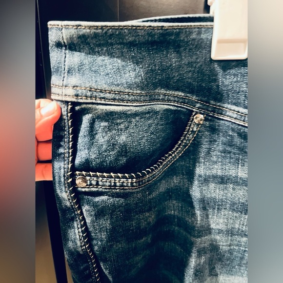 LANE BRYANT FLEX MAGIC WAISTBAND
HIGH-RISE JEGGING blue size 22 - Picture 3 of 12